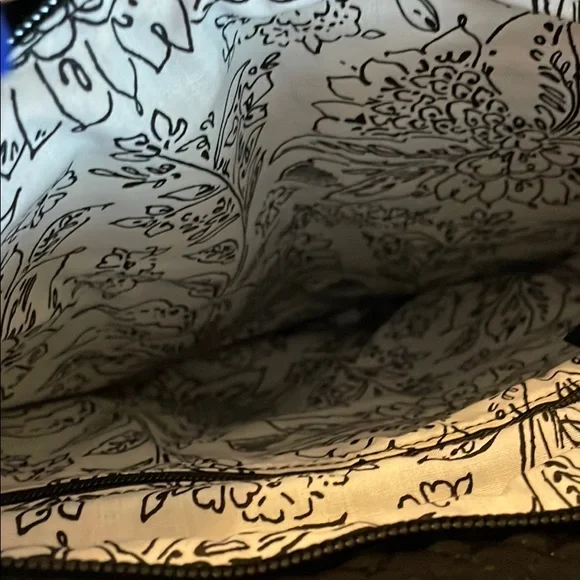 Vera Bradley cross body bag- black - Picture 5 of 6